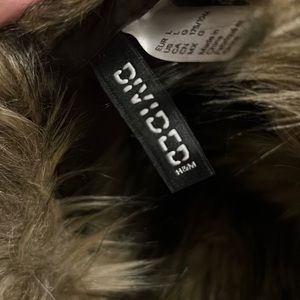 This is a Divided vest from H&M